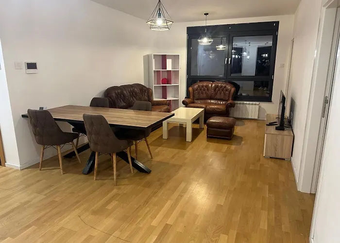 Plava Zvezda 1 아파트 노비사드